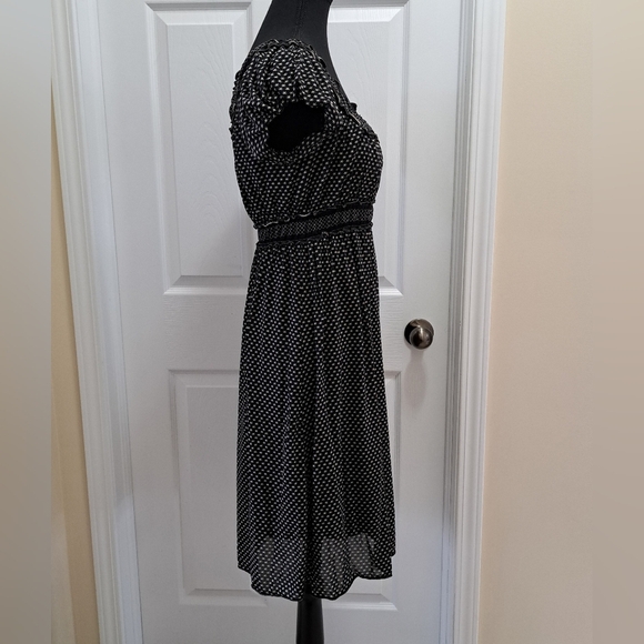 ❤️ Max Studio Short Sleeved Dress Black Cream Stars Women's Size Small Stretchy - Picture 5 of 9
